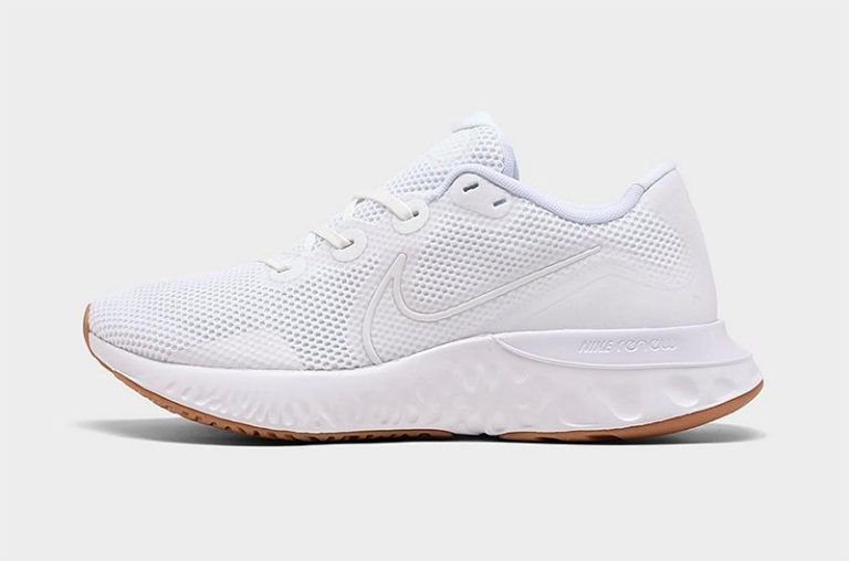 mens all white nike running shoes
